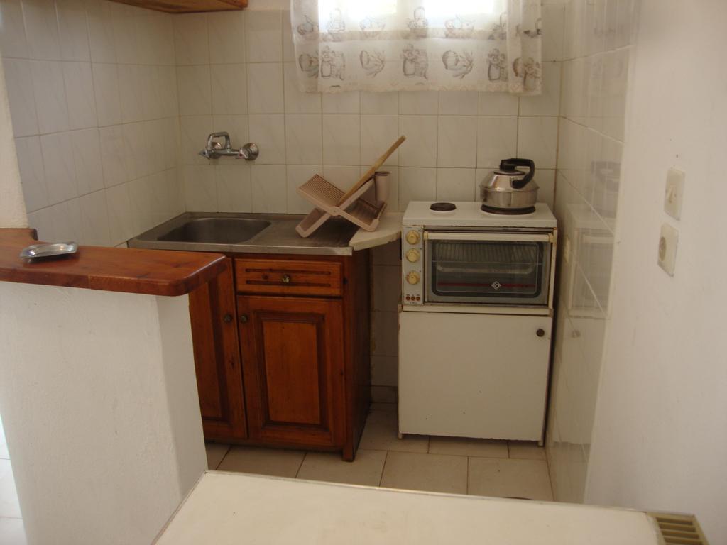 Alex Apartments Roda (Corfu) Exterior foto