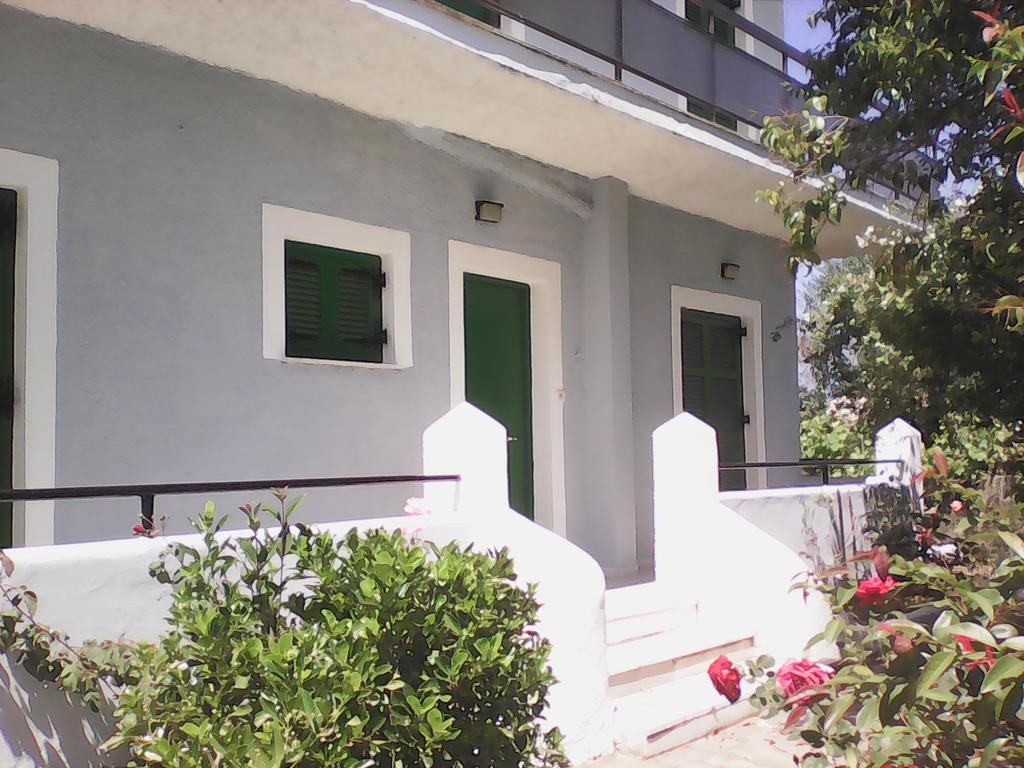 Alex Apartments Roda (Corfu) Exterior foto